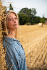 Photo d'une séance portrait avec Mélanie Photo d'une séance portrait avec Mélanie